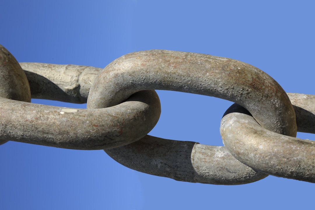 Sand flowing through hourglass representing time pressure between signing and closing